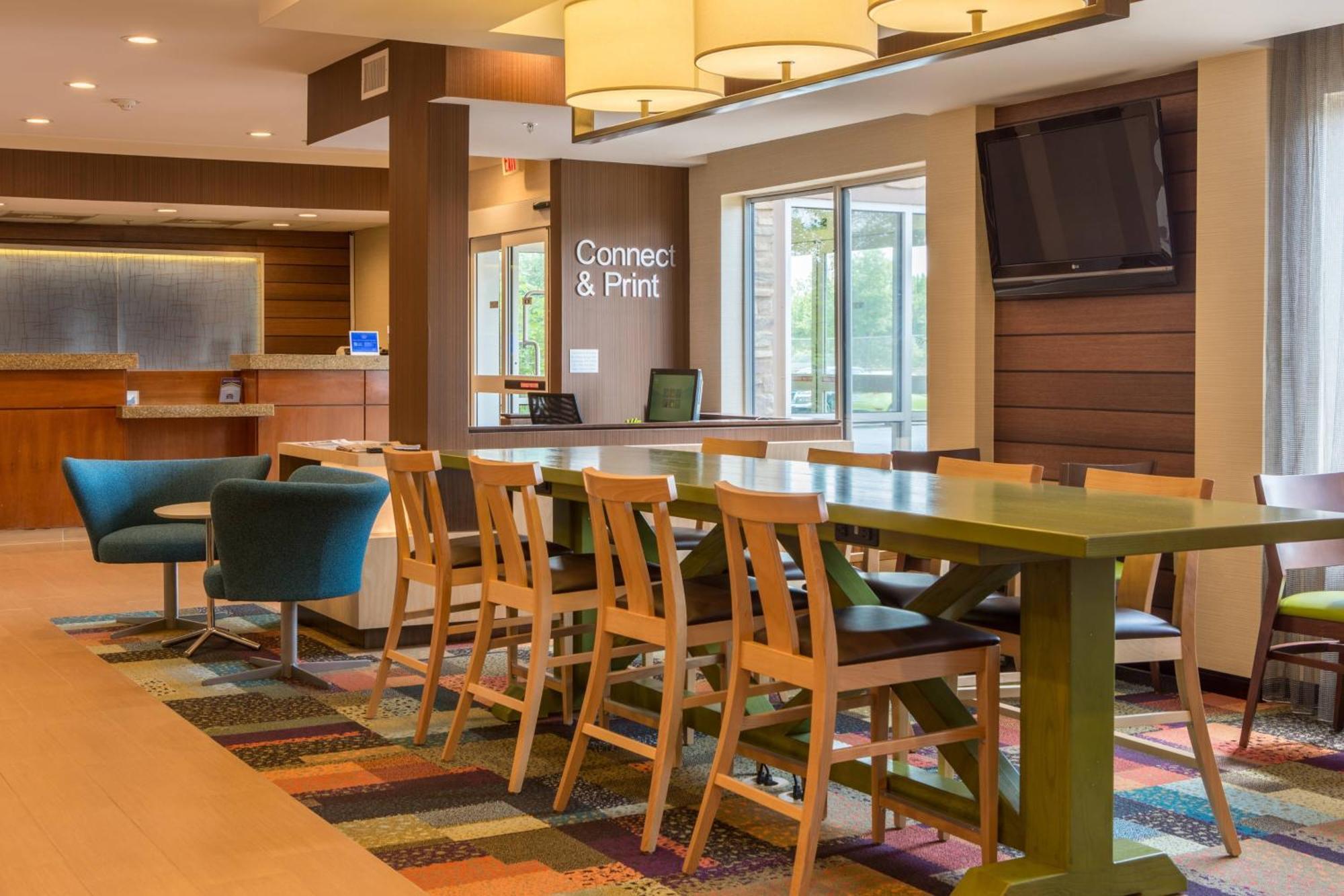Fairfield Inn & Suites By Marriott Columbus Exterior photo
